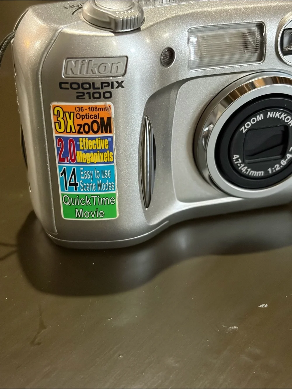 Nikon COOLPIX 2100 Silver Compact Digital Camera